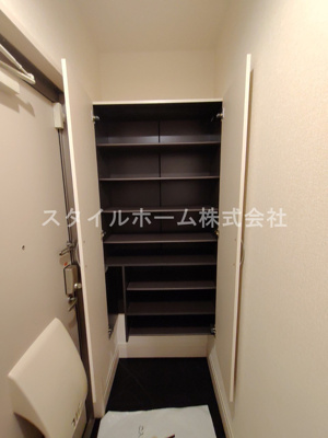 【収納】 | コンフォート | 別部屋写真です。