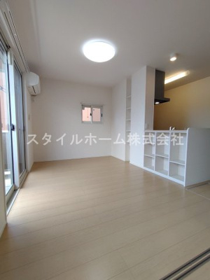 【居間・リビング】 | コンフォート | 別部屋写真です。
