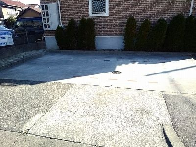 ファミ－ル中野　Ⅱの駐車場