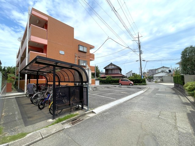 エスポワール富士の駐車場