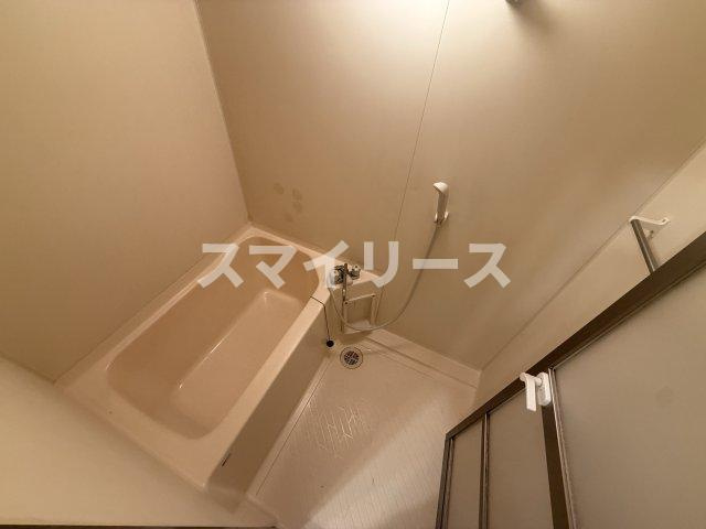 クリスタルマンションの浴室