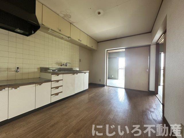 宮城マンション（今開）の居間・リビング