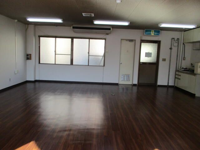 猫洞通５丁目貸店舗・事務所の内装