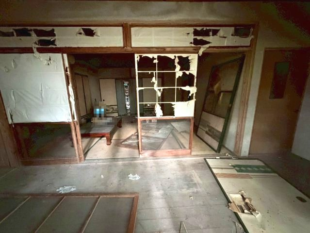 久留米市草野町紅桃林　畑897㎡付　平屋の和室