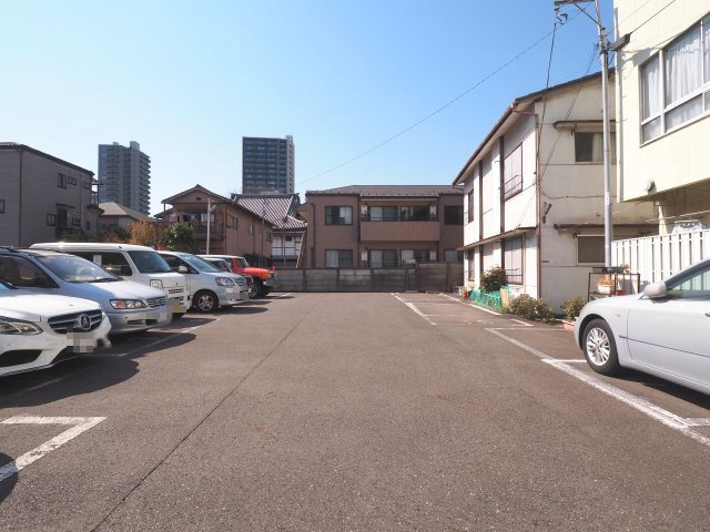 富多屋不動産株式会社駐車場(軽・小型専用）