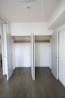 【収納】 | 宮崎台リージェンシー | ※同建物ほかのお部屋の写真です。