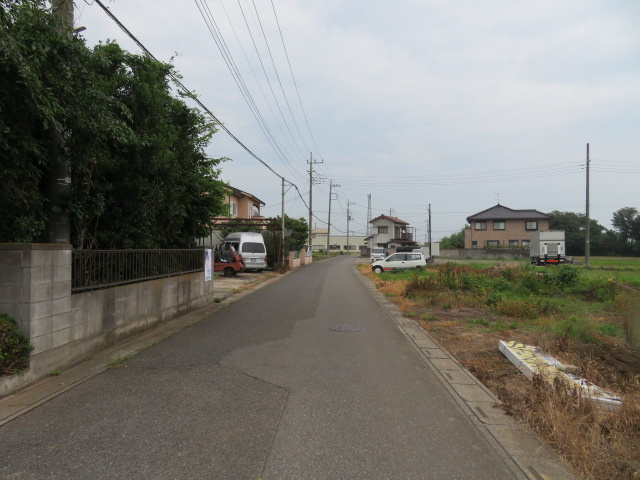 蓮田市大字貝塚の倉庫