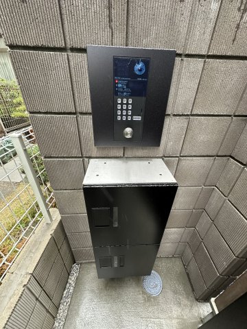 ラヴィベール逗子のエントランス|オートロック付エントランス♪