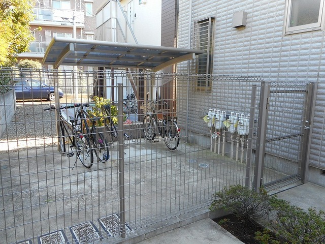 Ｍａｉｓｏｎ　ＡＯＢＡのその他共用部分|屋根つき駐輪場