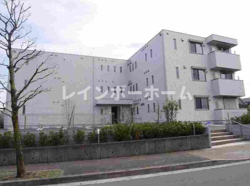 ラシーネ中里