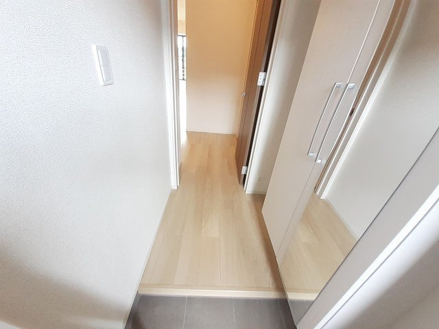 グランツコ－ト花瀬　Ｂの玄関|シンプルで使いやすい玄関です