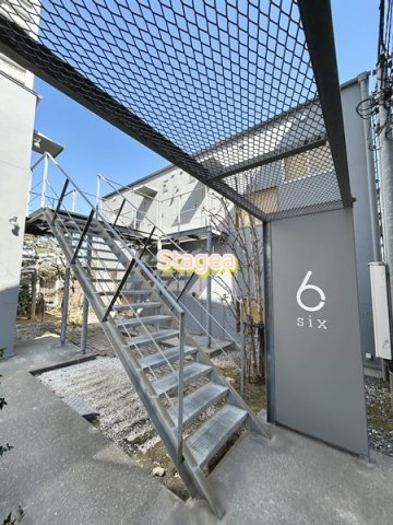 6のエントランス