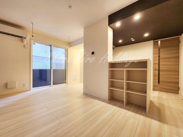 藤沢市藤沢のアパートの居間・リビング|使いやすいリビングになります♪