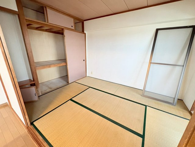 ライオンズマンション東島の和室