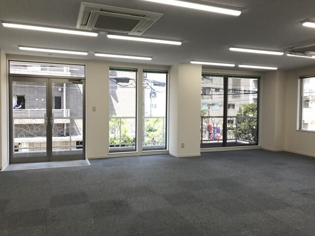 稲舟通１丁目　貸店舗・事務所の内装