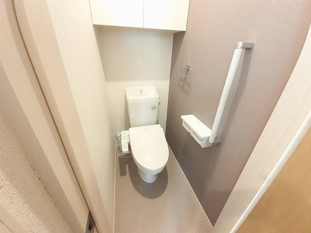 ＬＵＸＯＲ　Ｇ　Ⅰのトイレ|落ち着いた色調のトイレです