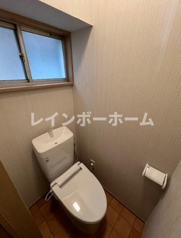 三原貸家Ａのトイレ