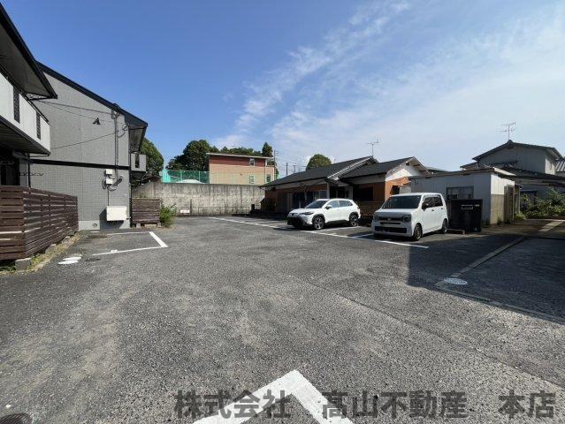 セジュール東山田Ⅱ Bの駐車場
