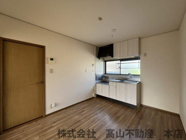 セジュール東山田Ⅱ Bの居間・リビング