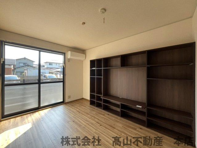 セジュール東山田Ⅱ Bの居間・リビング