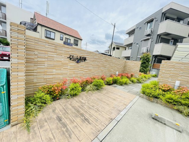 【エントランス】アモーレ松香園