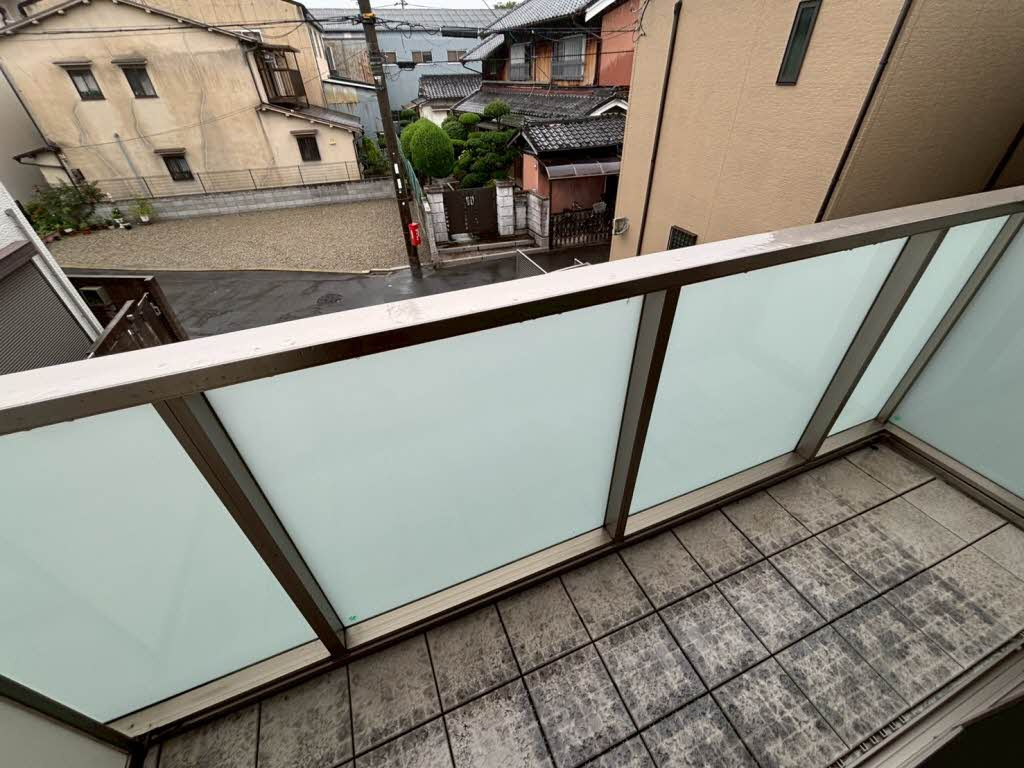 山一圓のバルコニー