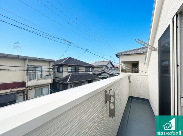 ■伊丹市堀池　第12期　新築一戸建てのバルコニー|日当たりのよいバルコニー！お部屋が開放的に！