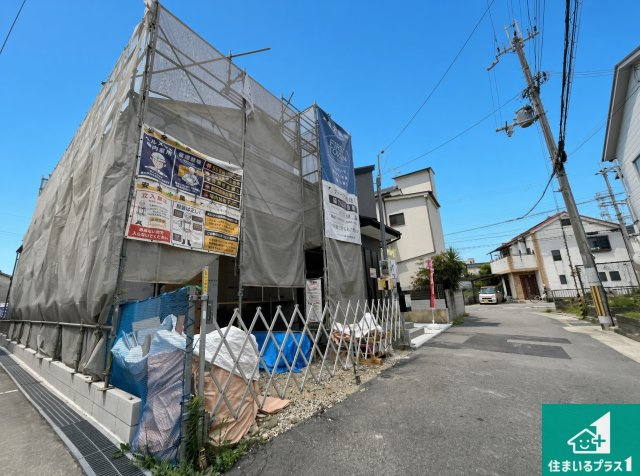 伊丹市堀池　第12期　新築一戸建ての前面道路含む現地写真|周辺は落ち着いた街並みの住宅地！子育てがしやすい住環境です！まだ未完成ですが、現地でしかわからない事もございます。是非一度ご覧ください。
