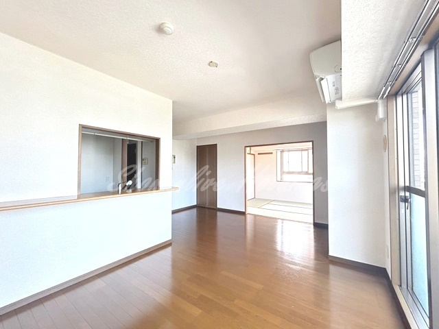 藤沢市鵠沼石上２丁目の賃貸マンションの居間・リビング