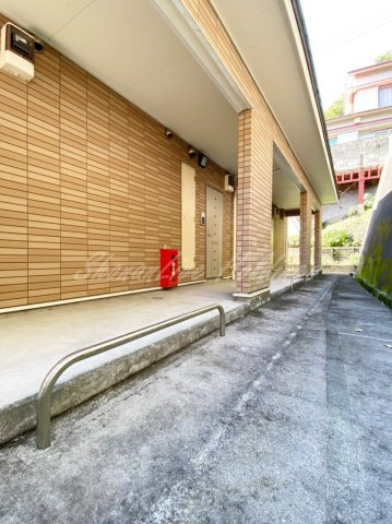 サニーヒル田戸台のエントランス|開放的なエントランス♪