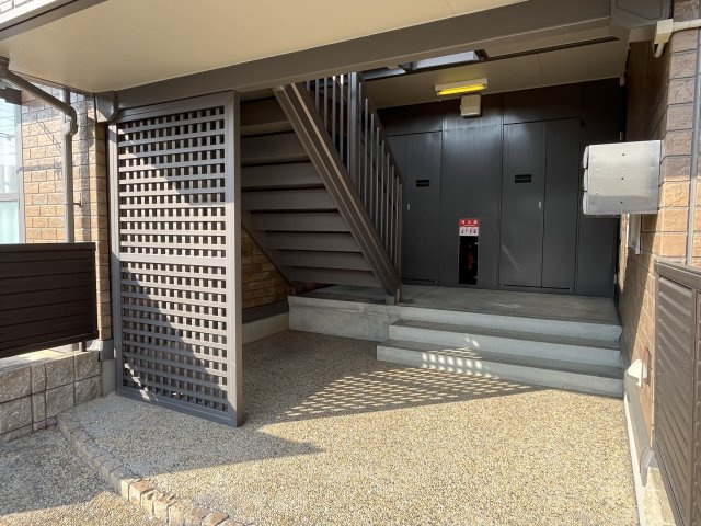 ヴォーン八代のエントランス
