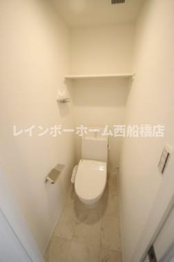 江戸川区東葛西５丁目のアパートのトイレ