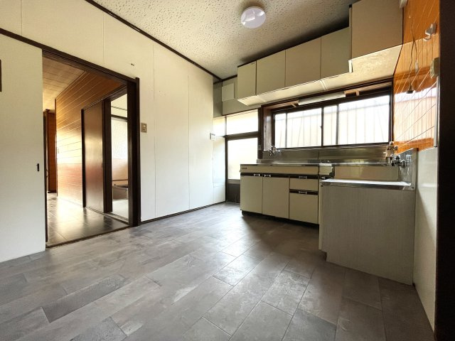 茂原中の島貸家の洋室