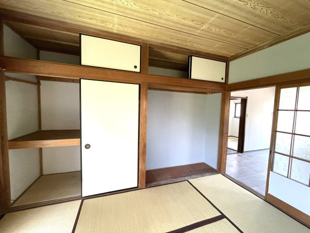 茂原中の島貸家の和室