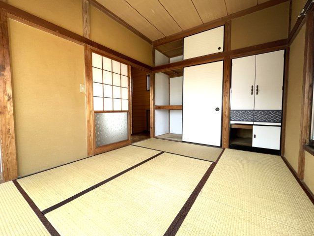 茂原中の島貸家の和室