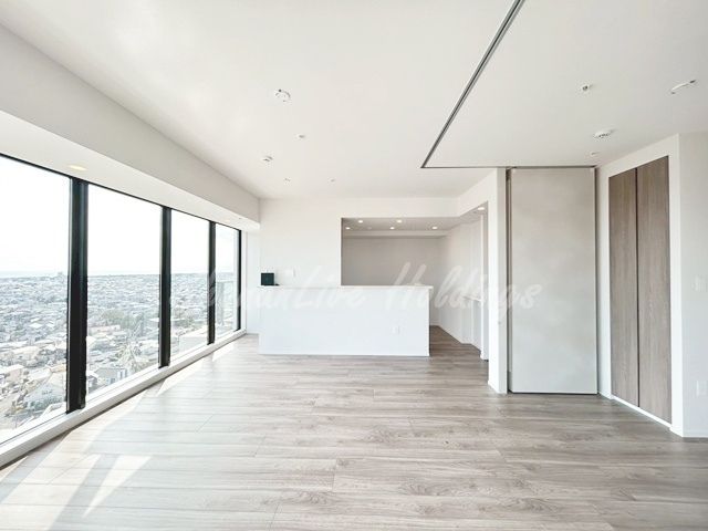 藤沢市辻堂１丁目の賃貸マンションの居間・リビング