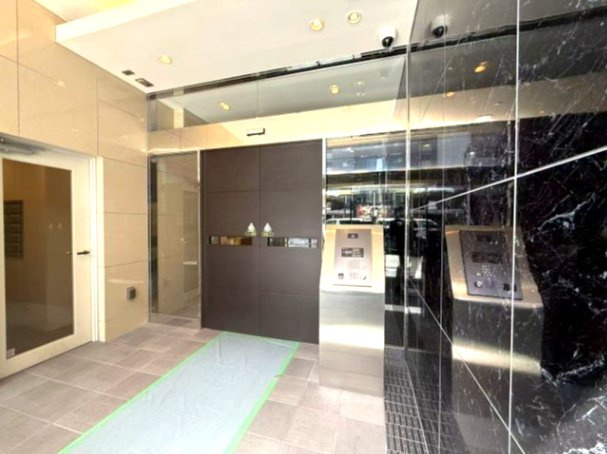 ローレルコート久屋大通のエントランス|建物の内部です