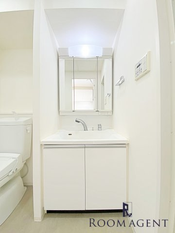 CORNES　HOUSE　NAGOYAの洗面所
