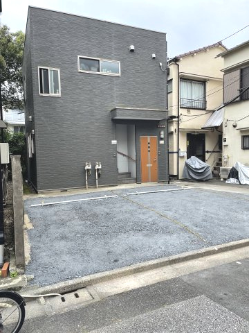 マーレ赤羽駐車場
