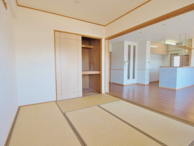 レジデンスソフィアの和室