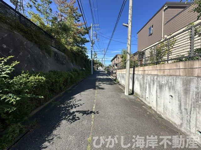 藤沢市辻堂１丁目　売地の前面道路含む現地写真|現地外観