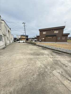 【駐車場】 | メイユール千羽 A