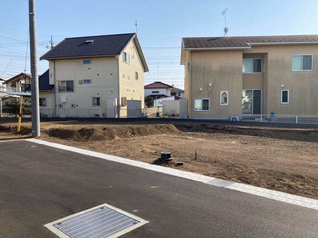 下野市上大領　新築戸建5の駐車場
