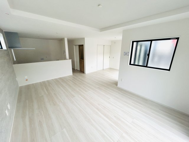 四街道市つくし座1丁目9期の居間・リビング