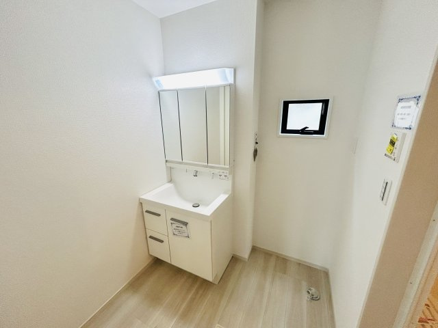 四街道市つくし座1丁目9期の洗面所