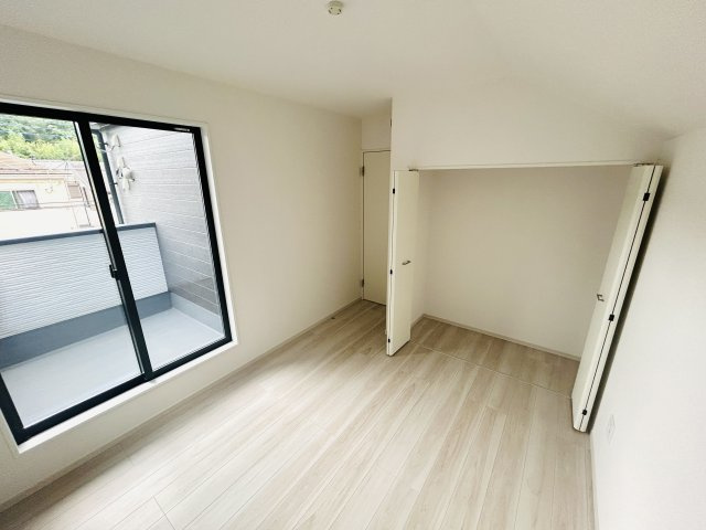 四街道市つくし座1丁目9期の洋室