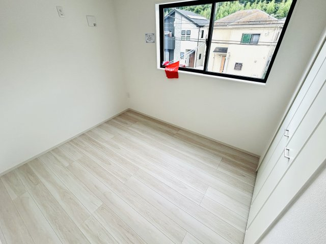 四街道市つくし座1丁目9期の洋室