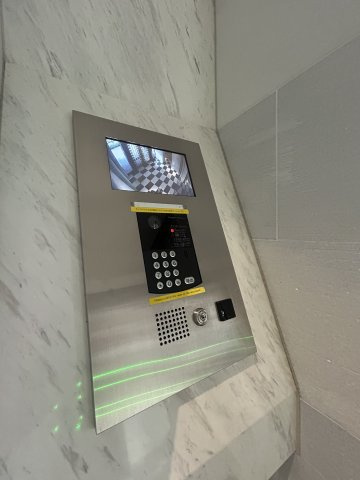 セイワパレス丸の内駅前のエントランス