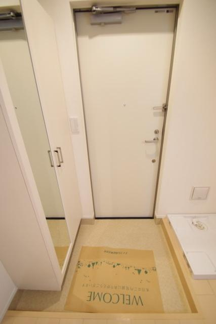 アペックス・狛江Cの玄関