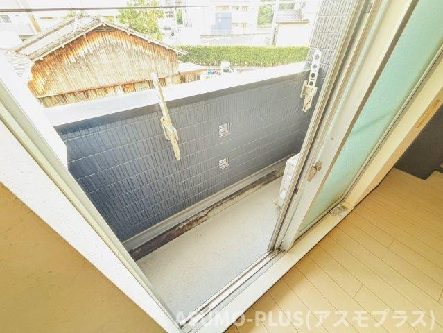 ヴィヴィアンコート朱雀のバルコニー|別号数タイプ